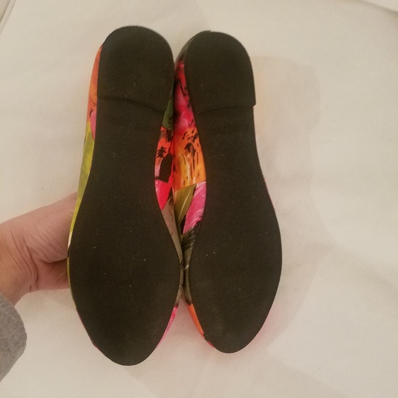 Cute 💕 Steve Madden flats - Picture 3 of 7